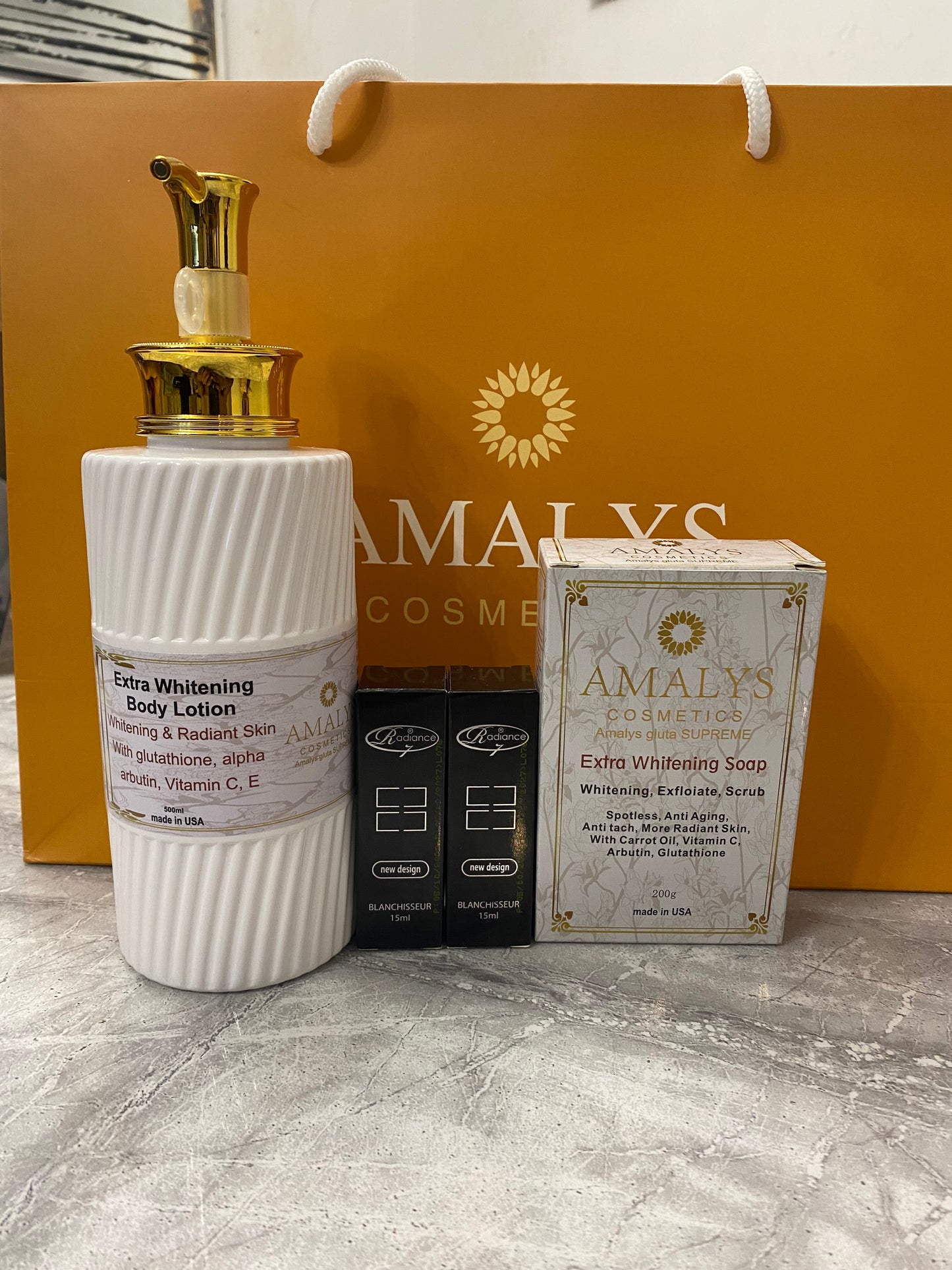 Amalys Supreme Extra Whitening Body Lotion + 2 Radiance 7 Lightening Repair Serum + Extra Whitening Soap